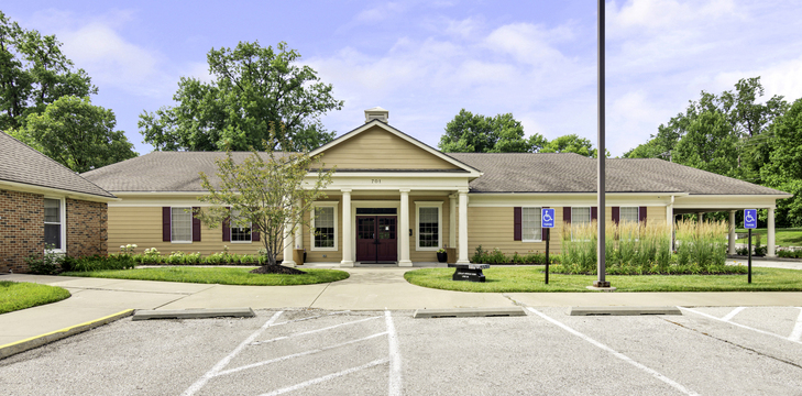 Funeral Services at Chapel Hill Funeral Home and Memorial Gardens in Kansas City, Kansas | FuneralHome.site Chapel Hill Funeral Home and Memorial Gardens Kansas City Kansas