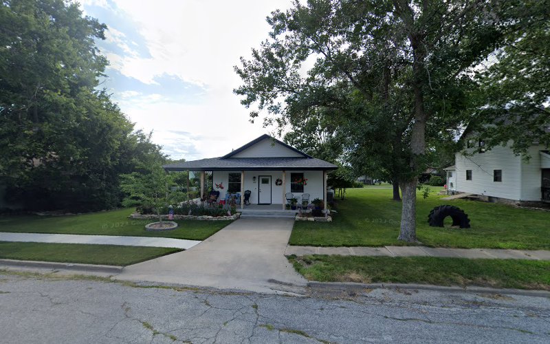 Funeral Services at Kufahl Funeral Home in Wheaton, Kansas | FuneralHome.site Kufahl Funeral Home Wheaton Kansas