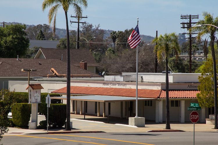 Alhiser-Comer Mortuary Escondido California