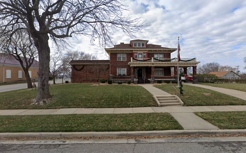 Stanley-Edenburn Funeral Home Pleasant Hill Missouri