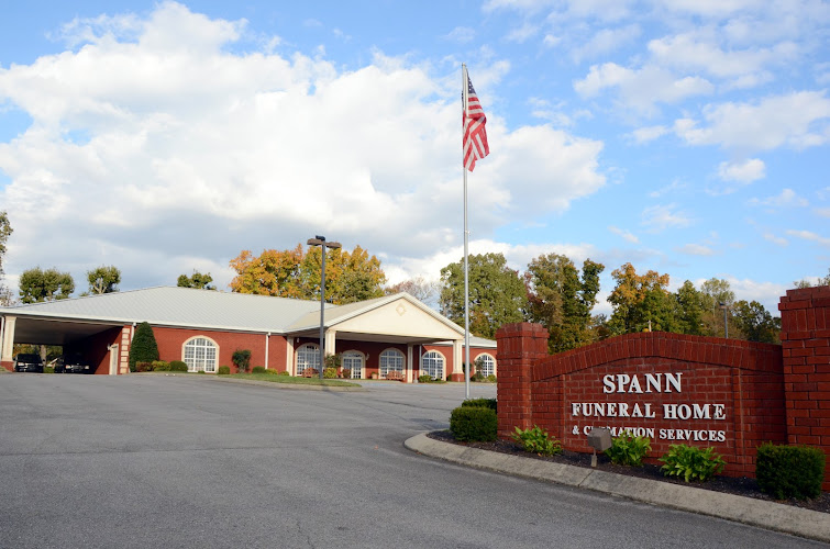 Funeral Services at Spann Funeral Home in Dickson, Tennessee | FuneralHome.site Spann Funeral Home Dickson Tennessee