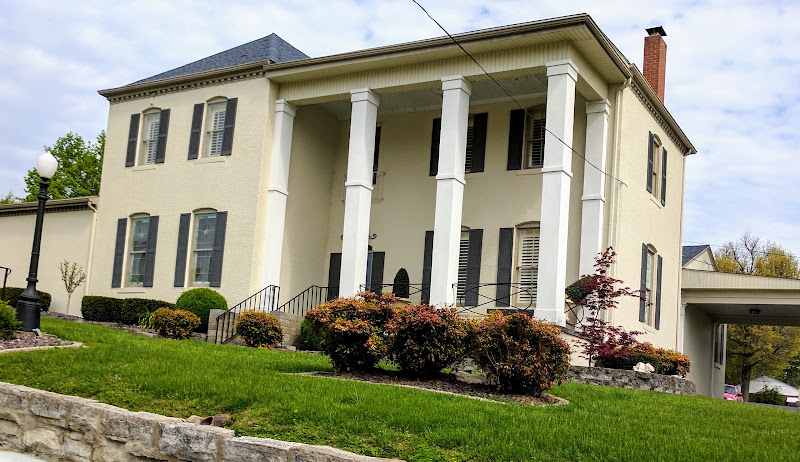 Funeral Services at Cracraft-Miller Funeral Home in Jackson, Missouri | FuneralHome.site Cracraft-Miller Funeral Home Jackson Missouri