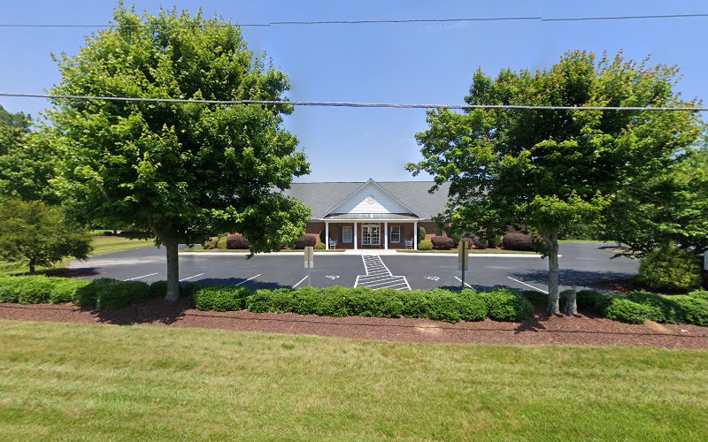 Funeral Services at Pleasant Garden Chapel in Pleasant Garden, North Carolina | FuneralHome.site Pleasant Garden Chapel Pleasant Garden North Carolina