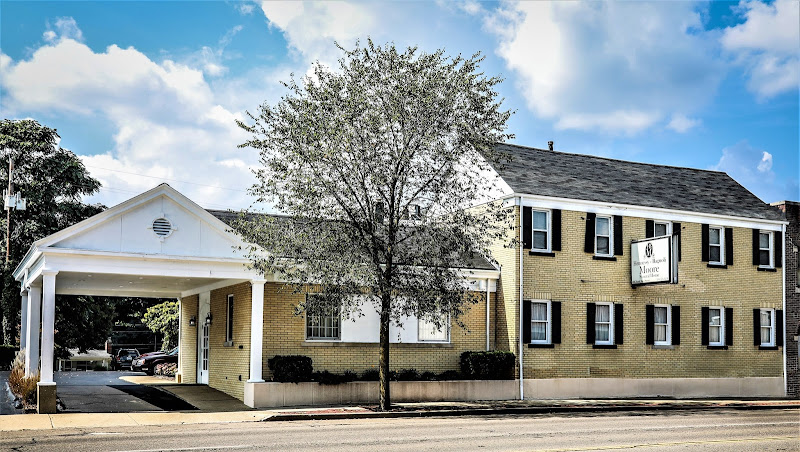 Hennessy-Bagnoli-Moore Funeral Home Akron Ohio