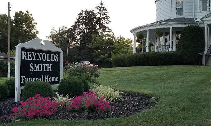 Reynolds-Smith Funeral Home Wilmington Ohio