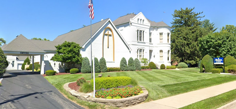 Funeral Services at Baue Funeral Home St. Charles in St Charles, Missouri | FuneralHome.site Baue Funeral Home St. Charles St Charles Missouri