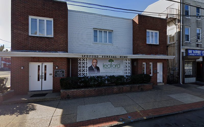 Funeral Services at Ledford Funeral Home Inc in Trenton, New Jersey | FuneralHome.site Ledford Funeral Home Inc Trenton New Jersey