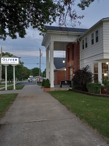 Funeral Services at Oliver Funeral Home, L.L.C. in Centralia, Missouri | FuneralHome.site Oliver Funeral Home, L.L.C. Centralia Missouri