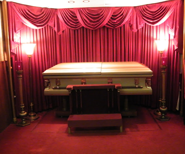 Funeral Services at Lopez Funeral and Cremation in Aurora, Colorado | FuneralHome.site Lopez Funeral and Cremation Aurora Colorado
