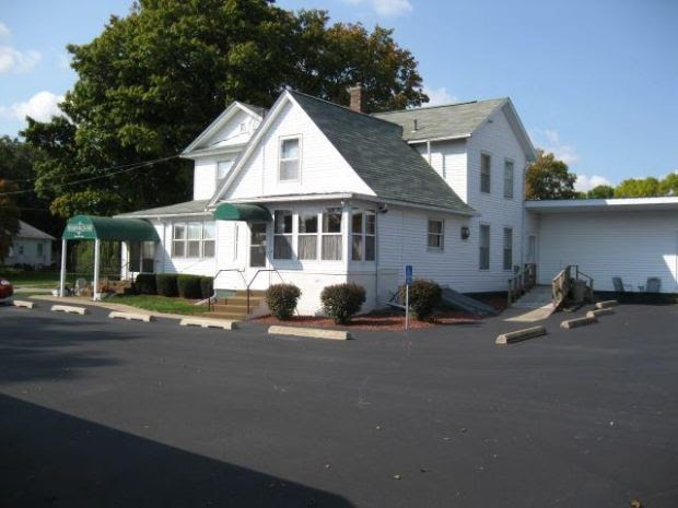 Funeral Services at Fippinger Funeral Home in Aledo, Illinois | FuneralHome.site Fippinger Funeral Home Aledo Illinois