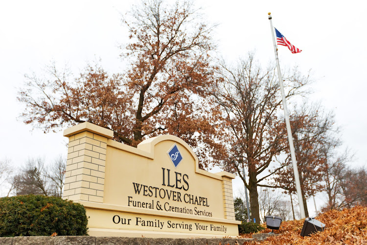 Funeral Services at Iles Westover Funeral Home in Des Moines, Iowa | FuneralHome.site Iles Westover Funeral Home Des Moines Iowa