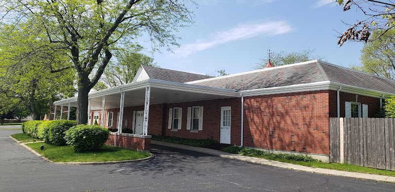 Funeral Services at Renner Wikoff Chapel in Urbana, Illinois | FuneralHome.site Renner Wikoff Chapel Urbana Illinois