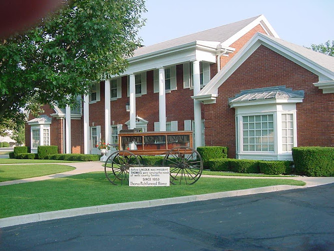 Funeral Services at Thoma/Rich, Lemler Funeral Home in Bluffton, Indiana | FuneralHome.site Thoma/Rich, Lemler Funeral Home Bluffton Indiana