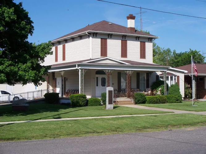 Funeral Services at Hough Funeral Home in Raymond, Illinois | FuneralHome.site Hough Funeral Home Raymond Illinois