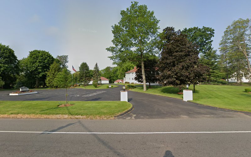 Funeral Services at Cyril F Mullins Funeral Homes in Trumbull, Connecticut | FuneralHome.site Cyril F Mullins Funeral Homes Trumbull Connecticut