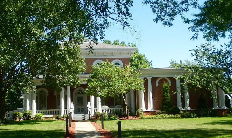 Funeral Services at Bates Funeral Chapel in Oskaloosa, Iowa | FuneralHome.site Bates Funeral Chapel Oskaloosa Iowa