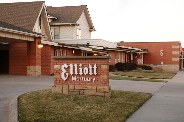 Elliott Mortuary & Crematory Hutchinson Kansas