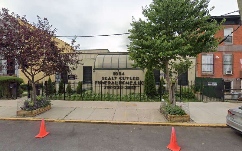 Funeral Services at Everett’s HEAVENLY Funeral Home, Inc. in Brooklyn, New York | FuneralHome.site Everett’s HEAVENLY Funeral Home, Inc. Brooklyn New York