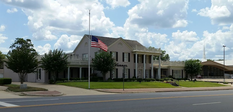 Funeral Services at Hanner Funeral Service in Atlanta, Texas | FuneralHome.site Hanner Funeral Service Atlanta Texas