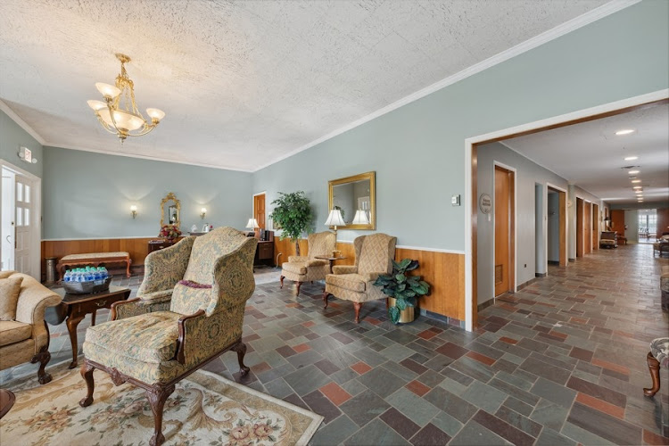 Funeral Services at Hirsch West End Chapel in Park Forest, Illinois | FuneralHome.site Hirsch West End Chapel Park Forest Illinois