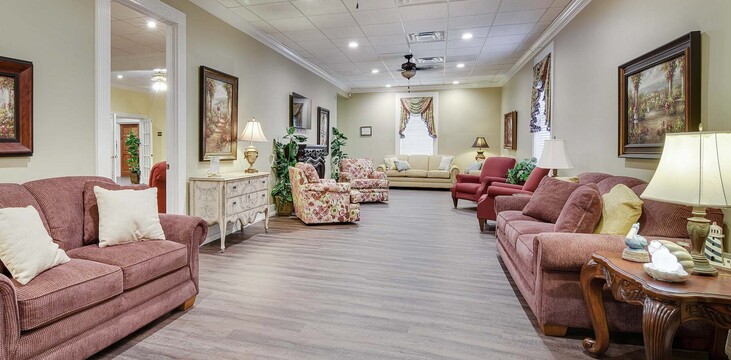 Funeral Services at Chapel Hill Funeral Home in Anniston, Alabama | FuneralHome.site Chapel Hill Funeral Home Anniston Alabama